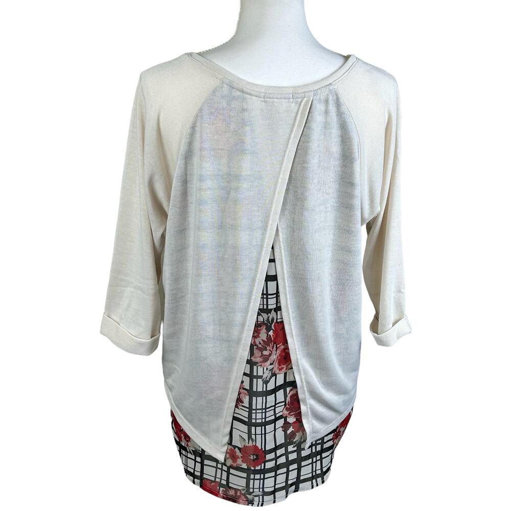 Bongo Top Large Ivory Beige Red White Floral High Low 3/4 Sleeve Layered Back